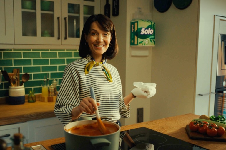 Yeni Solo As�labilir Ka��t Havlu �çin Haz�rlanan Reklam Filmi Yay�nland�